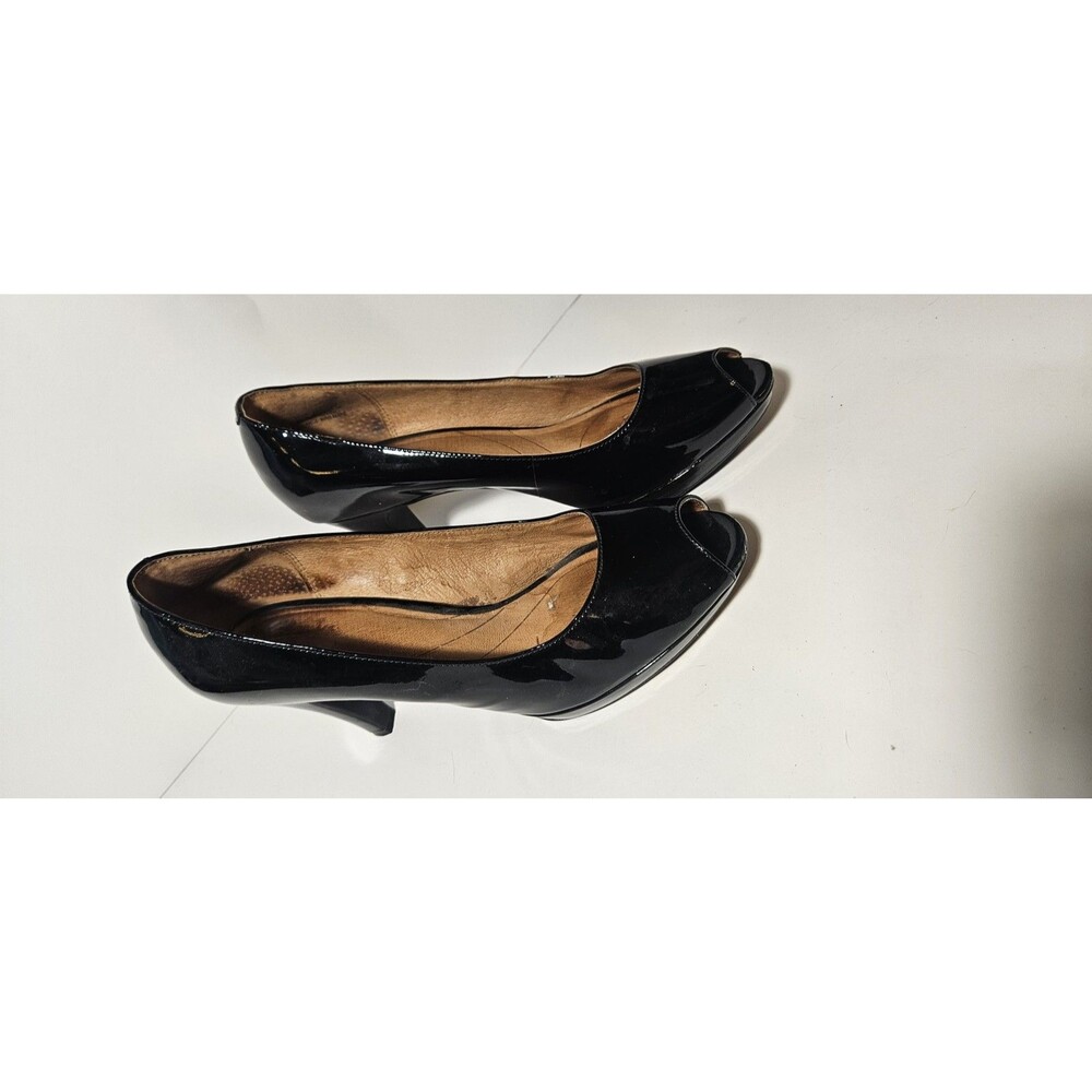 Clarks Patent Peep-Toe Pump Black Patent Size 8.5 64405